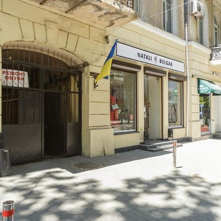 Comfortable Apartment In The Very Center Of Odesa Exterior foto